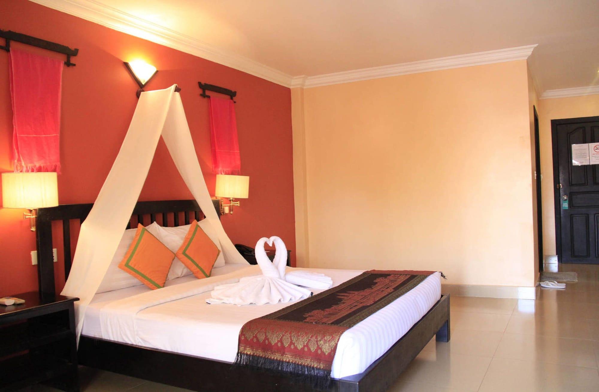 Mekong Angkor Palace Inn Сиемрип Экстерьер фото