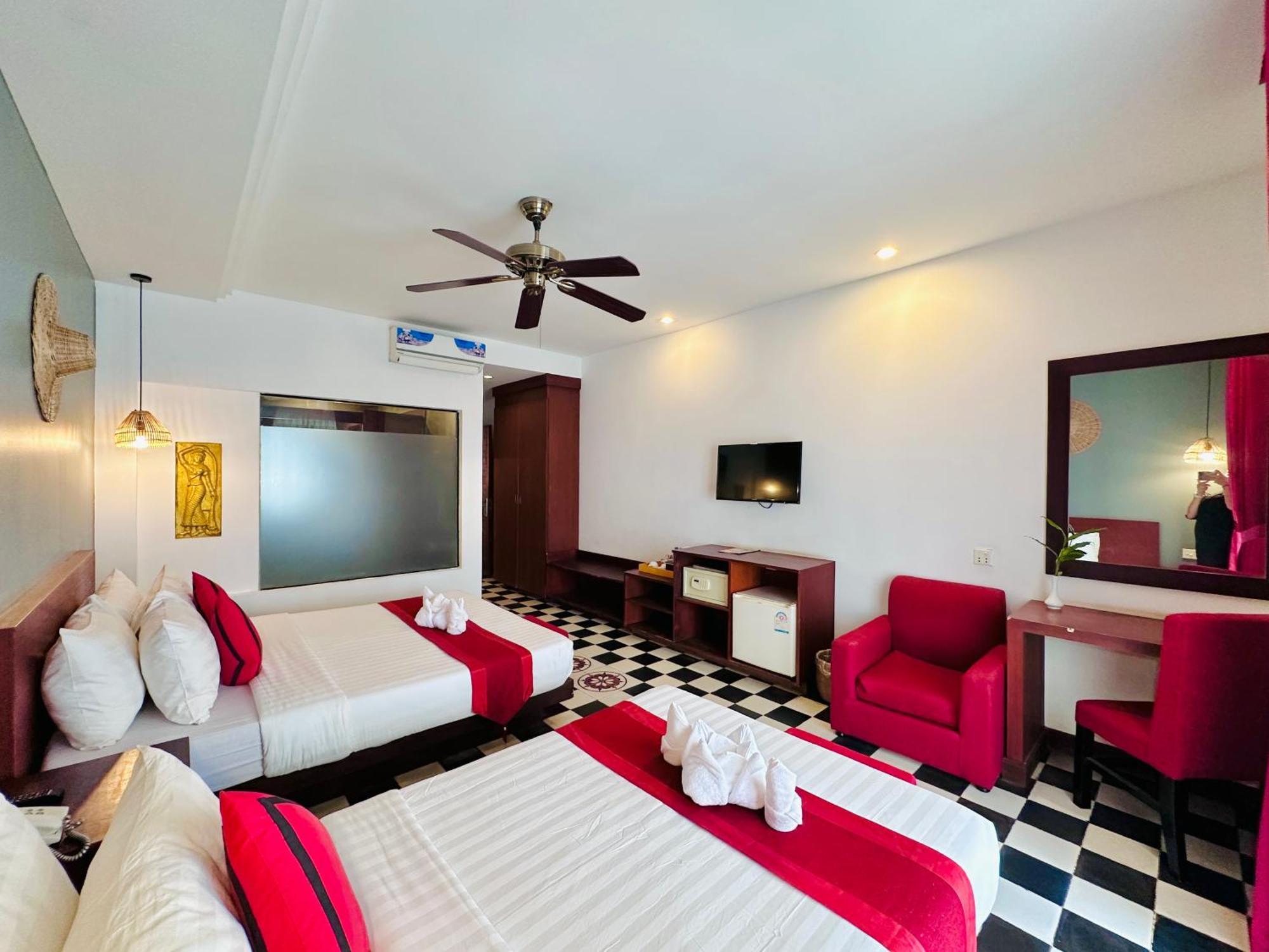 Mekong Angkor Palace Inn Сиемрип Экстерьер фото