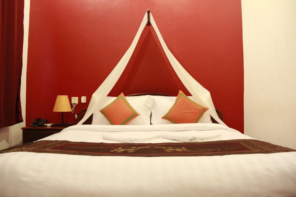 Mekong Angkor Palace Inn Сиемрип Экстерьер фото