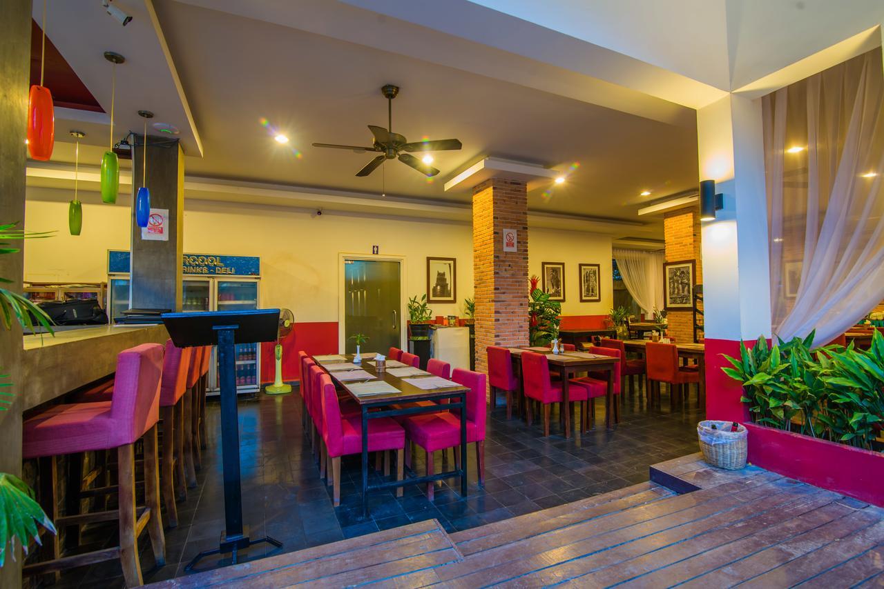 Mekong Angkor Palace Inn Сиемрип Экстерьер фото